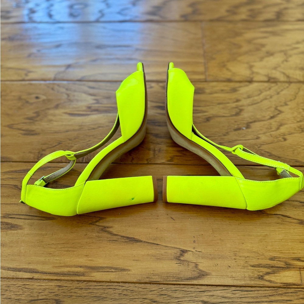 ZARA Neon Yellow T-Strap Block Heel Sandals 6.5 Lime Green Fluo Bright Party Pop - Picture 10 of 14